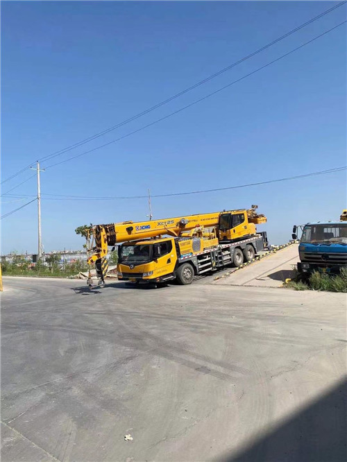 盐亭县吊车作业时，可能会产生哪些额外收费项目？